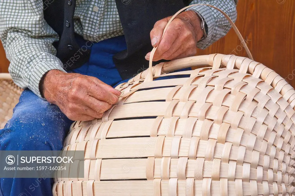 Bavaria, Upper Bavaria, Germany, Berchtesgaden country, Traunstein, Chiemgau, hand, manual labor, craft, Zistel, basket, basket weaver, chip of wood, ...