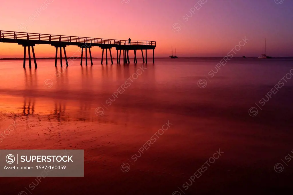 Hervey Bay, Queensland, Australia, east coast, Sundown, sunset, Pier, footbridge, sea, waves, fisherman, sail boat, yacht, romantic, fish, angle, fish...