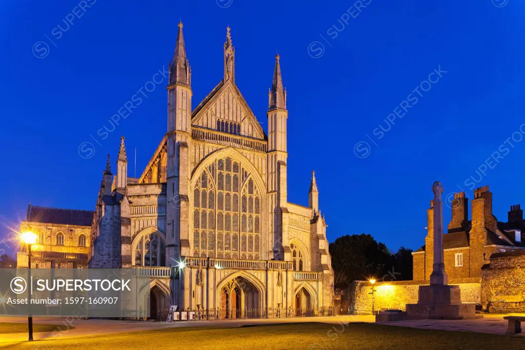 UK, United Kingdom, Great Britain, Britain, England, Winchester, Winchester Cathedral, Cathedral, Cathedrals, Night View, Illumination, Tourism, Trave...