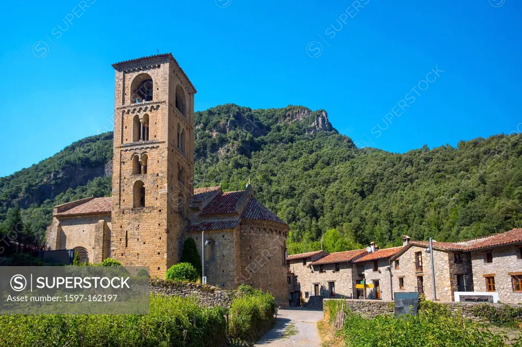Spain, Europe, Catalonia, Girona Province, Beget, San Cristofol, architecture, church, girona, mountain, nature, Pyrenees, Romanic,