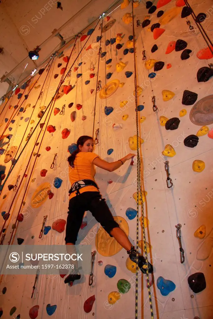 Switzerland, pure, canton Zurich, climbing, climbing center, indoor, teenager, female, hall, sport, rope, clutches, handles, protection,