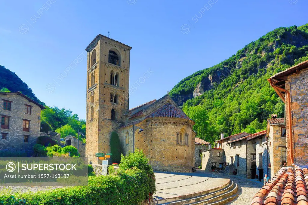 Spain, Europe, Catalonia, Girona Province, Beget, San Cristofol, architecture, belfry, church, girona, mountain, nature, Pyrenees, Romanic, skyline,