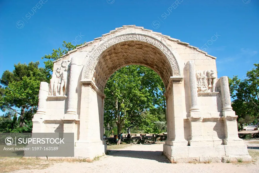 France, Europe, Provence, Saint Remy de Provence, archeology, Glanum, triumphal arch, excavation sites, Roman