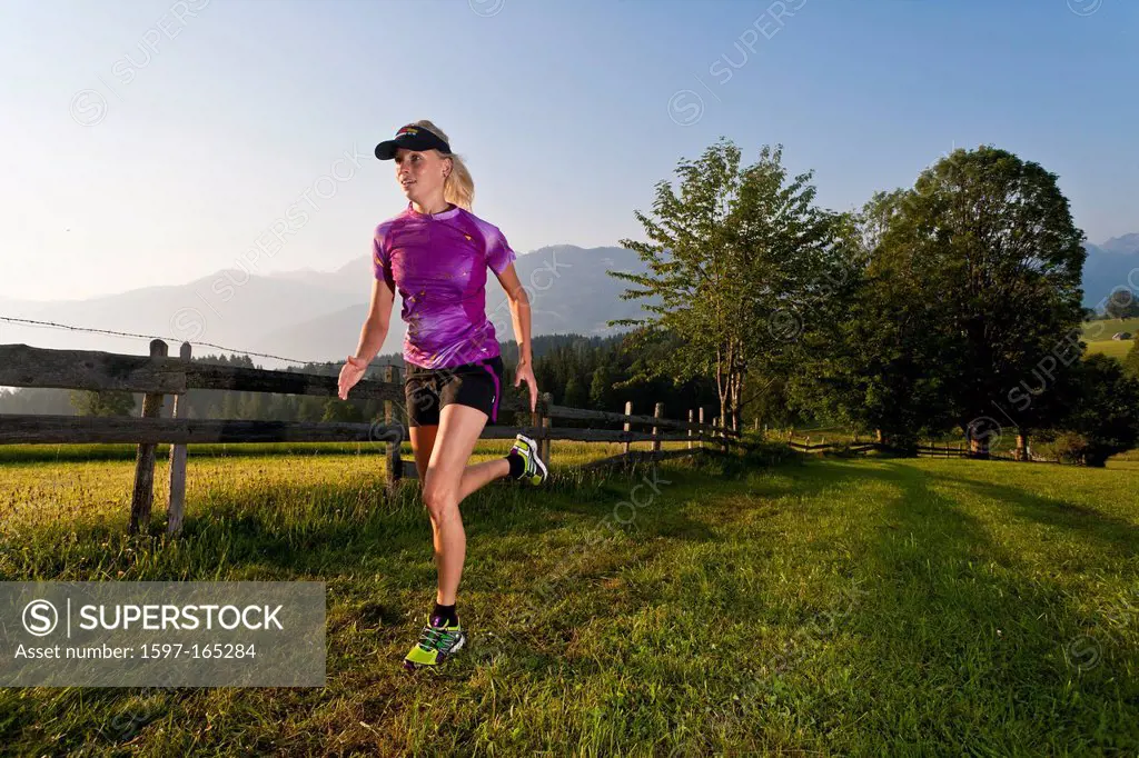 Trailrunning, Trail running, Trail, Ramsau, Dachstein, Styria, Austria, woman, meadow, running, walking, run, jogging, sport, fitness, health