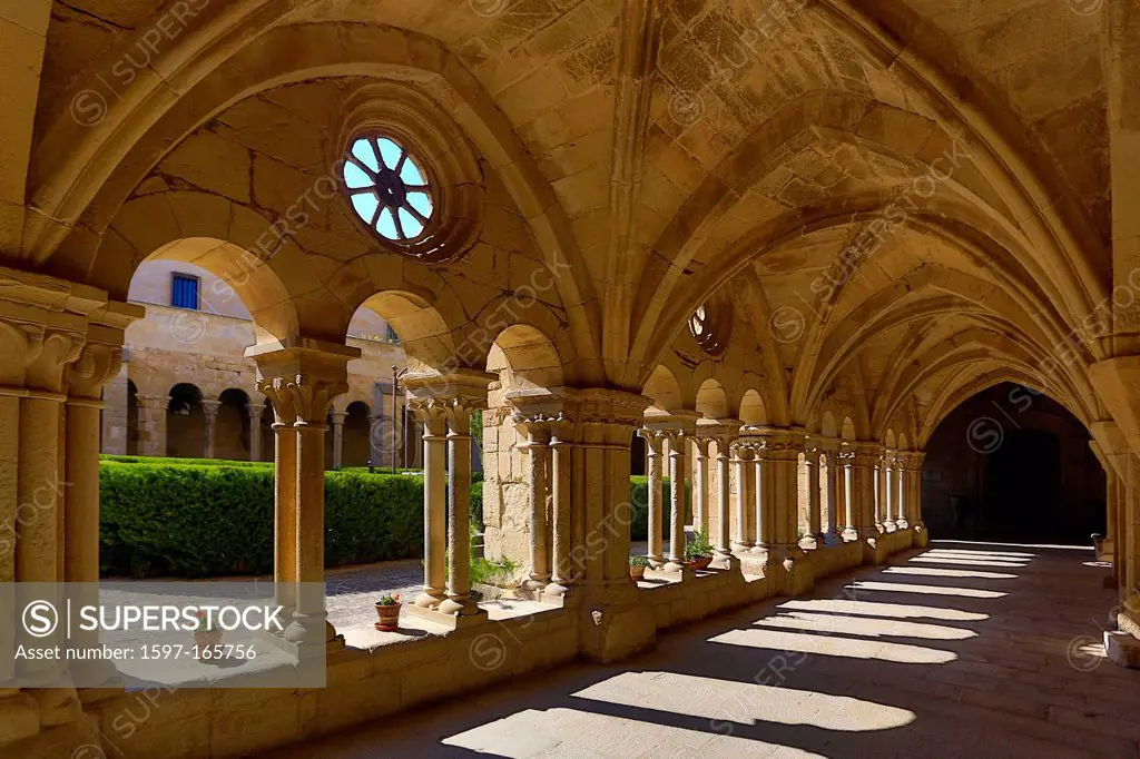 Spain, Europe, Catalonia, Royal Monastery, Vallbona, Cloister, architecture, art, Cistercians, history, monastery, inside,