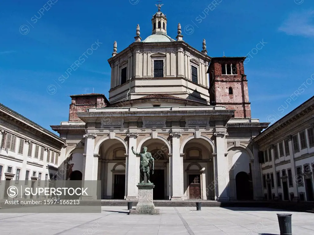 Basilico di San Lorenzo Maggiore all Colonne, basilica, Corso Porta Ticinese, church, Italy church, church, Konstantin, Milan, statue