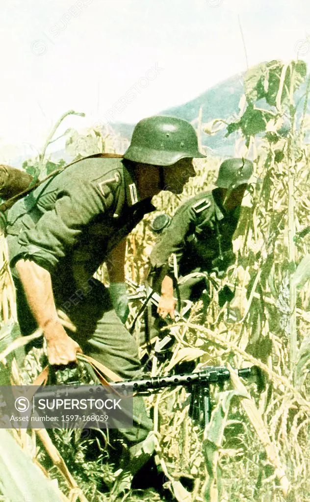 Operation, Barbarossa, two, Soldiers, corn field, machine gun, gun, invasion, USSR, World War II, 1942