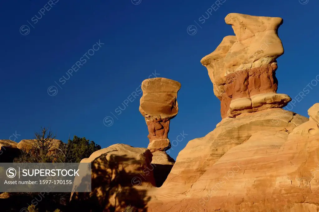 America, USA, United States, Colorado Plateau, Utah, Devils Garden, Grand Staircase, National Monument, rocks, hoodoo, sandstone, erosion, landscape
