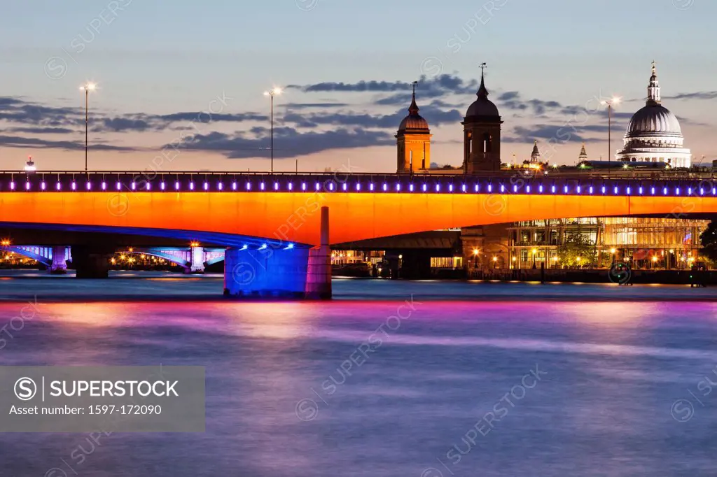 England, London, Southwark, London Bridge
