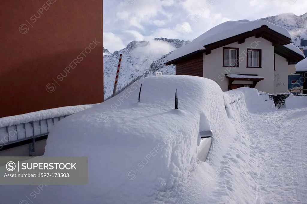 Snowbound, car, automobile, Arosa, mountain, mountains, winter, canton, GR, Graubünden, Grisons, snow, traffic, transport, Switzerland, Europe,