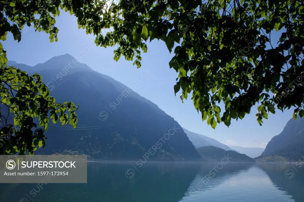Lago Poschiavo, Le Prese, Posciavo, canton, GR, Graubünden, Grisons, lake, lakes, Switzerland, Europe,