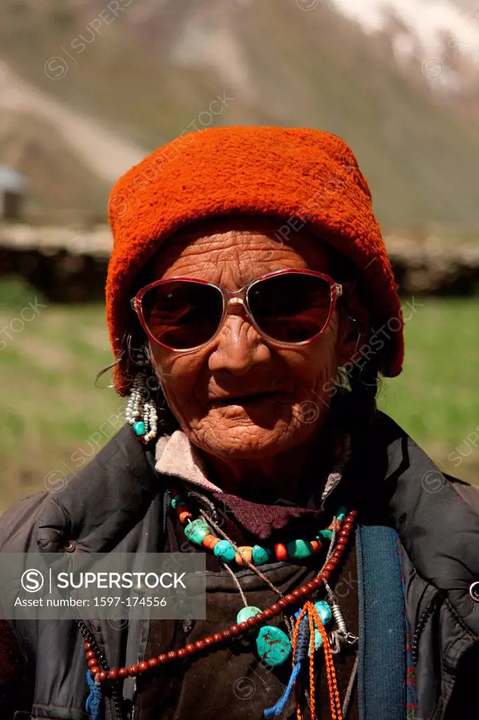 traditional, dress, costume, indigenous, person, old, woman, women, grandmother, sun glasses, portrait, Rangdum, Suru, valley, Zanskar, Kargil distric...
