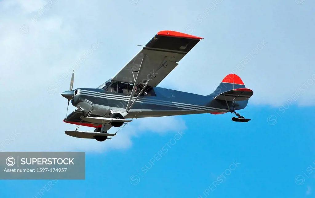 a light high wing airplane, ideal for reconnaissance because of the increased visibility. Equipped with a constant velocity propellar for greater effi...