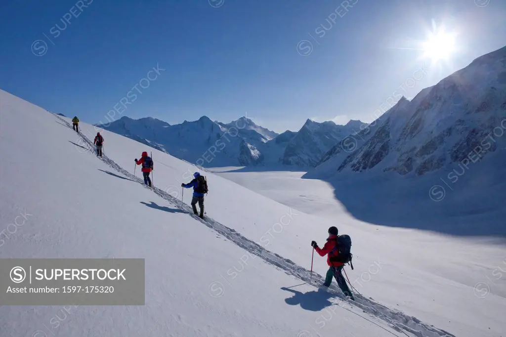Snow shoe tour, snowshoe tour, tour, mountain tour, Aebeni Fluh, 3928 ms, Finsteraarhorn, Fiescher Gabelhorn, mountain, mountains, glaciers, ice, mora...
