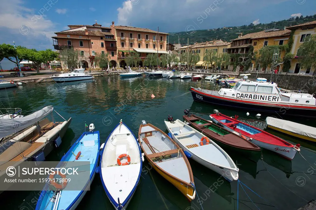 Lake Garda, Italy, Europe, Lago di Garda, Torri del Benaco, Malcesine, fishing harbour, harbour, port, fishing boats, fishing boat, boat, boats, outsi...