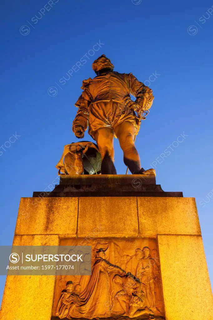 England, Devon, Tavistock, Statue of Sir Francis Drake
