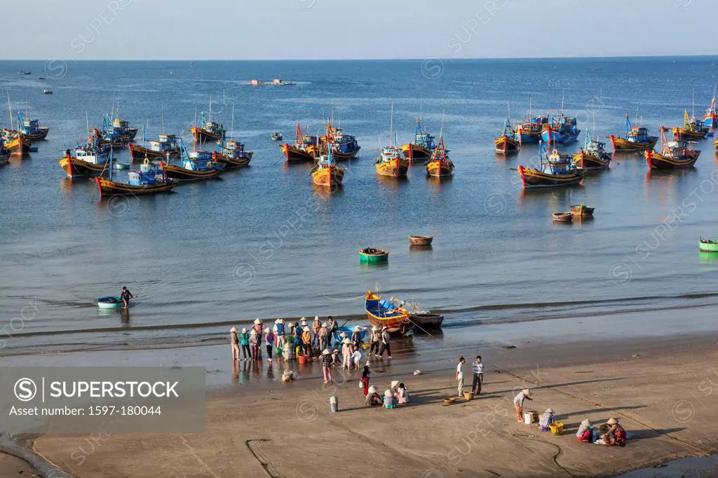 Asia, Vietnam, Mui Ne, Mui Ne Beach, Harbour, Harbours, Boat, Boats, Fishing Boat, Fishing Boats, Fishing, Fish, Fisherman, Fishermen, Beach, Beaches,...