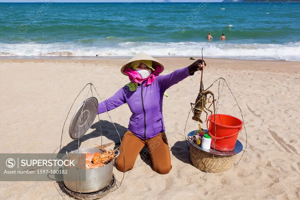 Asia, Vietnam, Nha Trang, Nha Trang Beach, Beach, Beaches, Vendor, Female, Woman, Asian Woman, Vietnamese, Woman, Seafood, Crab, Lobster