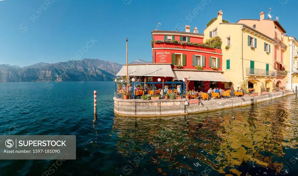 Italy, Europe, Lago di Garda, Verona, Malcesine, Restaurant, at the port, city, village, water, autumn, mountains, lake, people,