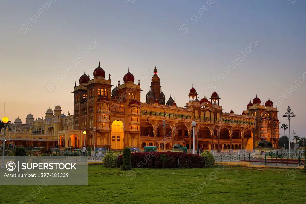 India, South India, Asia, Karnataka, Mysore, Palace, architecture, colourful, garden, palace, skyline, sunset, touristic, tower