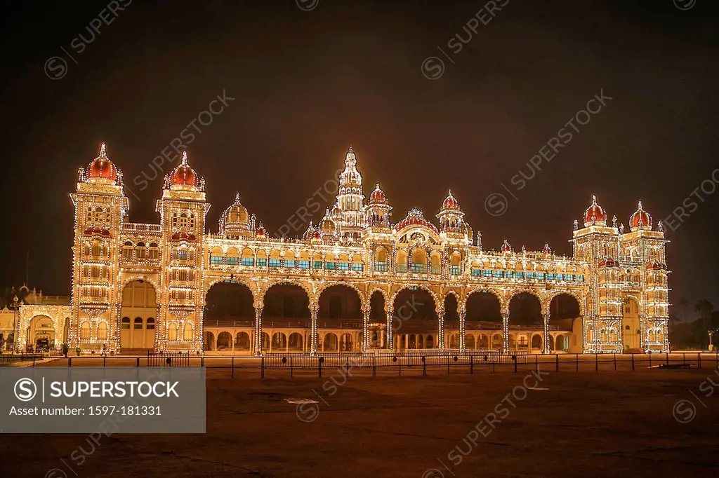 India, South India, Asia, Karnataka, Mysore, Palace, architecture, colourful, garden, illumination, palace, skyline, sunset, touristic, tower
