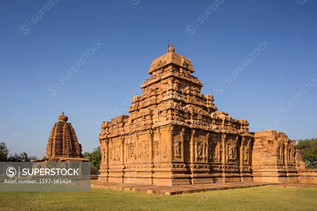 India, South India, Asia, Karnataka, Badami, Pattadakal, World Heritage, Virupaksha, Temple, panorama, red, temples, unesco, view