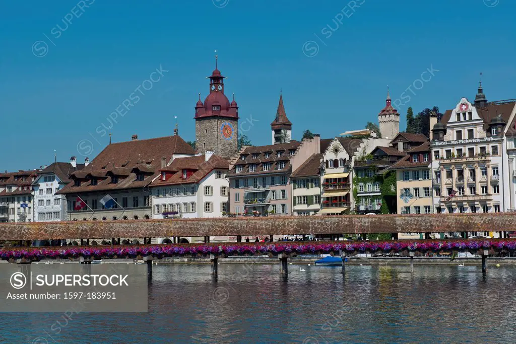 Switzerland, Europe, Lucerne, Luzern, town, city, Old Town, chapel bridge, bridge, tourism, Reuss, river,