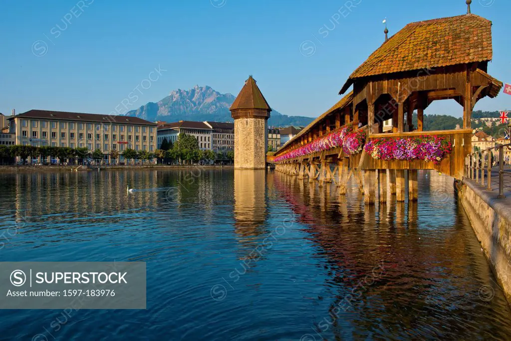 Switzerland, Europe, Lucerne, Luzern, town, city, Old Town, chapel bridge, Reuss, river, bridge, landmark, touristical