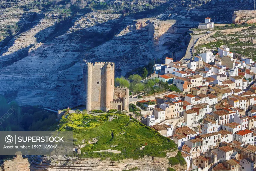 Spain, Europe, Castilla La Mancha, Castile La Mancha, Region, Albacete, Province, Alcala del Jucar, City, architecture, bend, castle, church, colourfu...