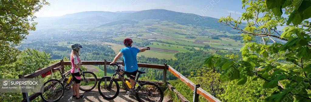 Switzerland, Europe, Delemont, woman, women, Jura, women, two, wells, sport, mountain bike, bike, wheel, bicycle, bicycle, bicycles, bike, riding a bi...