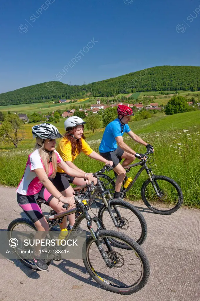Switzerland, Europe, canton, JU, Jura, Chamoille, three, group, Lucelle, mountain bike, bike, wheel, bicycle, bicycle, bicycles, riding a bicycle,
