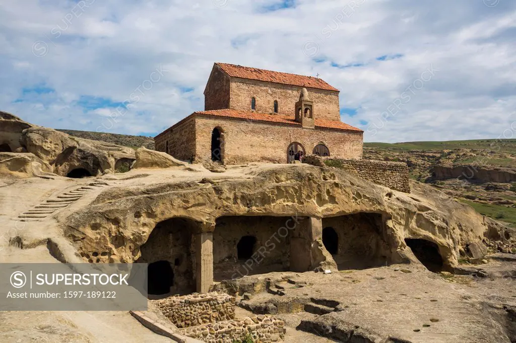 Basilica, Caves, Uplistsije, Georgia, Caucasus, Eurasia, history, historical, old, ruins, silk road, touristic, travel,