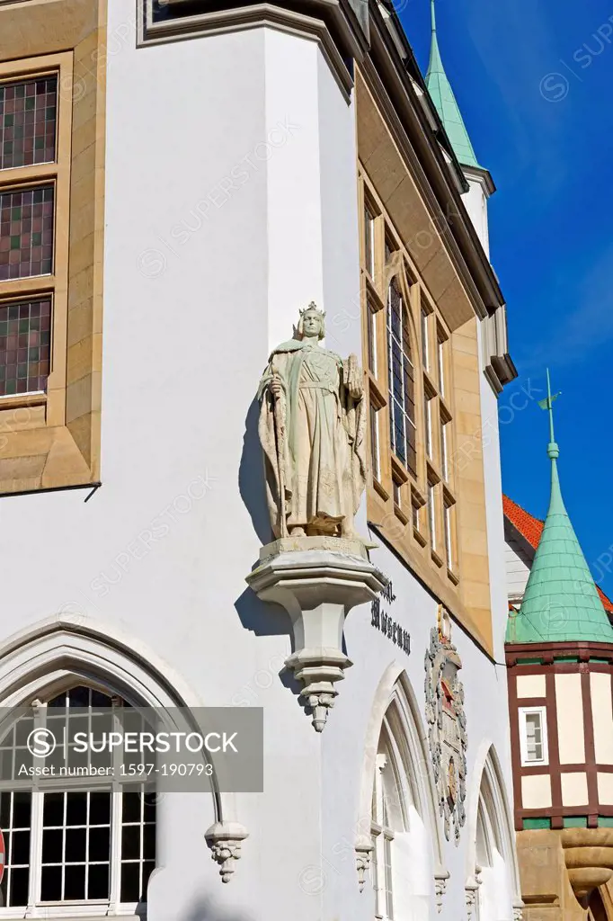 Europe, Germany, Lower Saxony, Celle, castle square, Bomann, museum, statue, duke, Otto, 1277 - 1330, architecture, building, construction, historical...