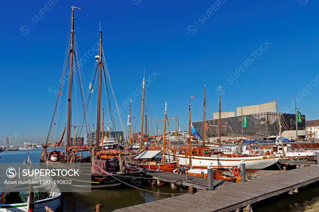 Europe, Germany, Bremen, Bremerhaven, Hermann-Heinrich-Meier-Strasse, H.-H.-Meier-Strasse, new harbour, port, harbour basin, sail yachts, German, emig...