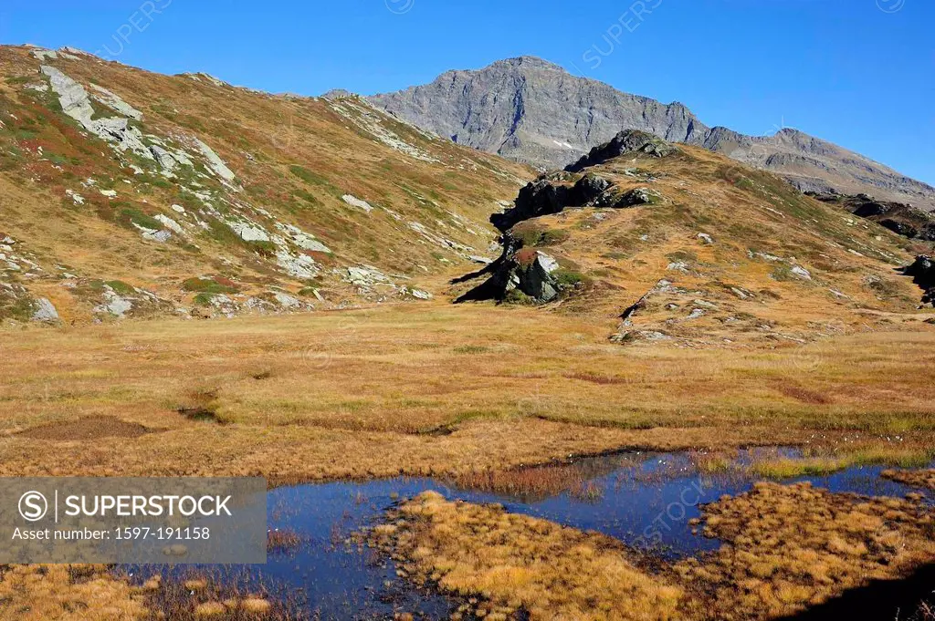 Passo del San Bernadino, mountain, pass, height of the pass, alpine pasture, mountains, Chilchalphorn, Alps, swamp, autumn, autumn, colours, rock face...