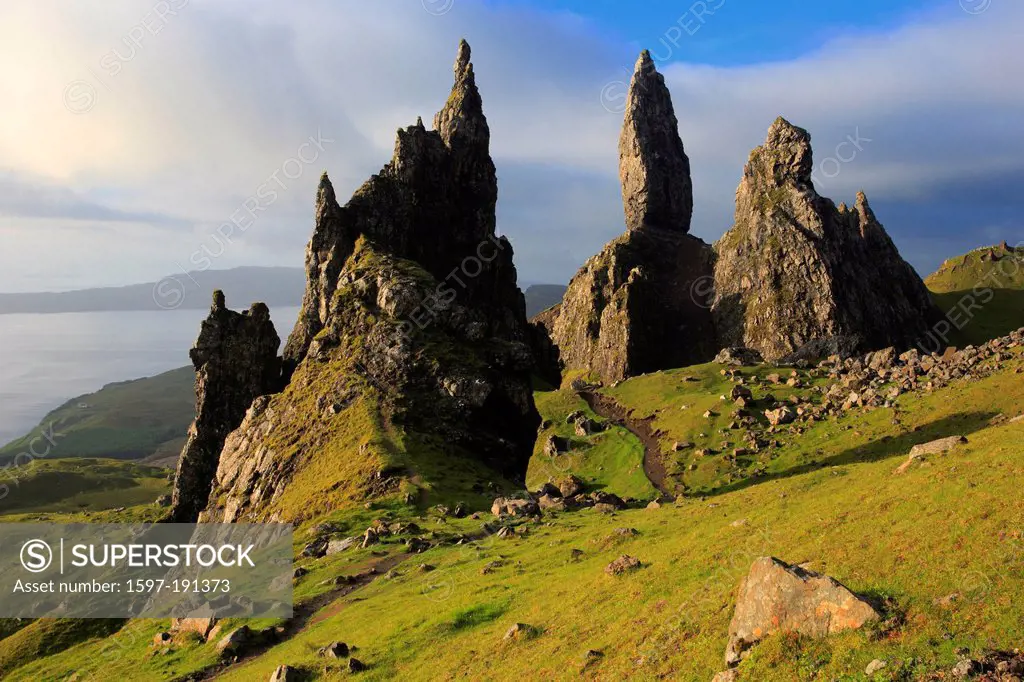 Cliff, cliff needle, Great Britain, Europe, Highland, highlands, sky, Isle of Skye, scenery, Loch, Loch Ba, sea, nature, Old Man of Storr, panorama, H...