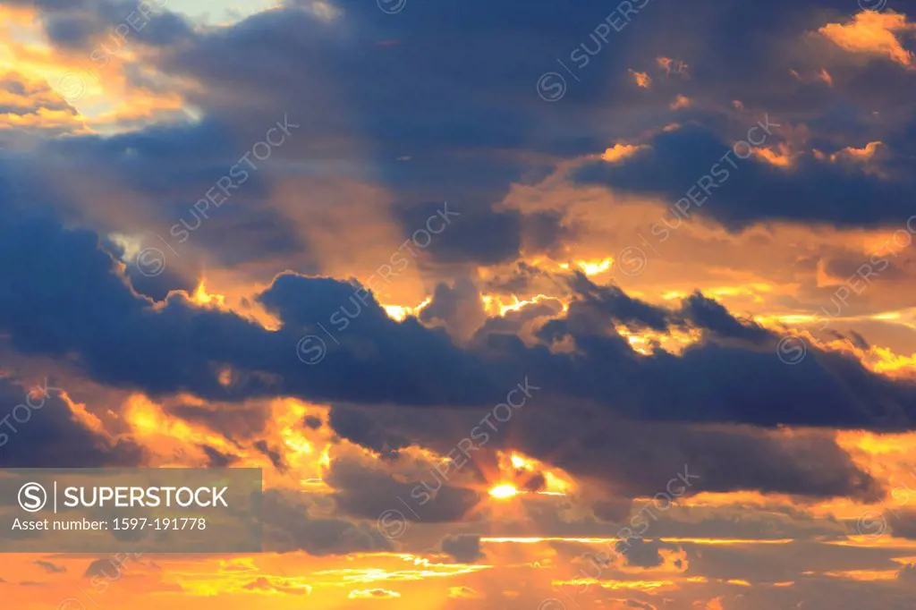 Evening, sky, background, air, sun, sunrays, sundown, mood, weather, wind, clouds, formation, group, blue, gold, lovely, sunny, atmospheric