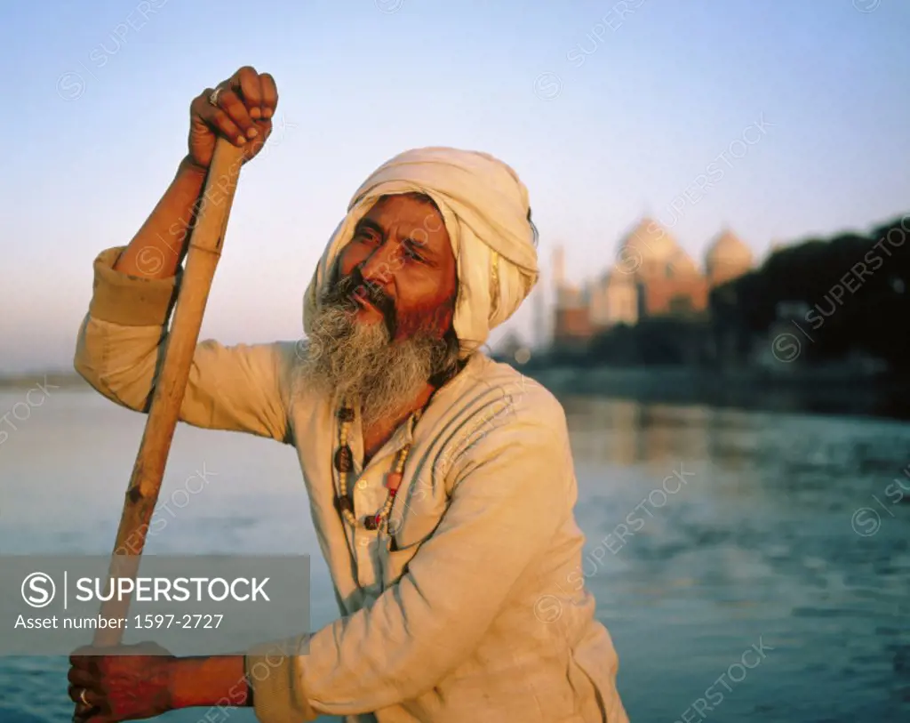 10207056, evening sun, Agra, ferryman, India, Asia, man, portrait, pole, Taj Mahal, turban,