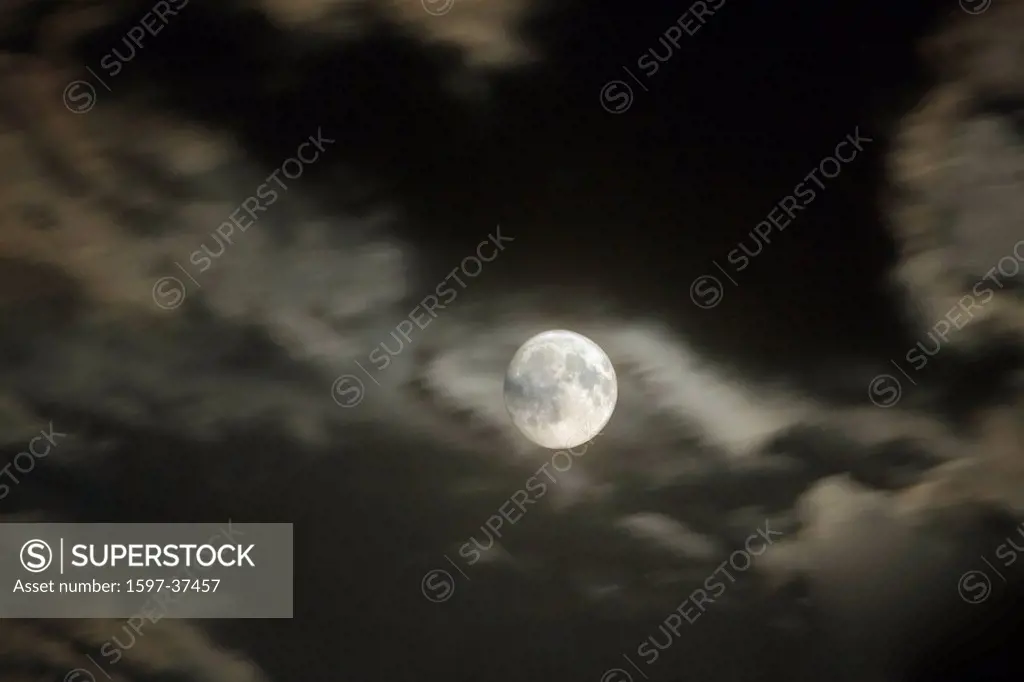 Full Moon, cloudy, night sky, blurred, dark