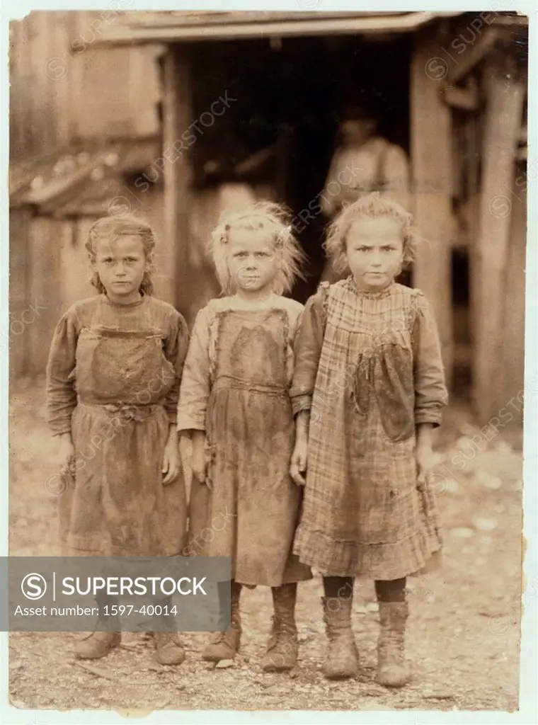 Child labor, 1911 February, shuck oysters regularly, Maggioni Canning Co, Port Royal, South Carolina, history, histori