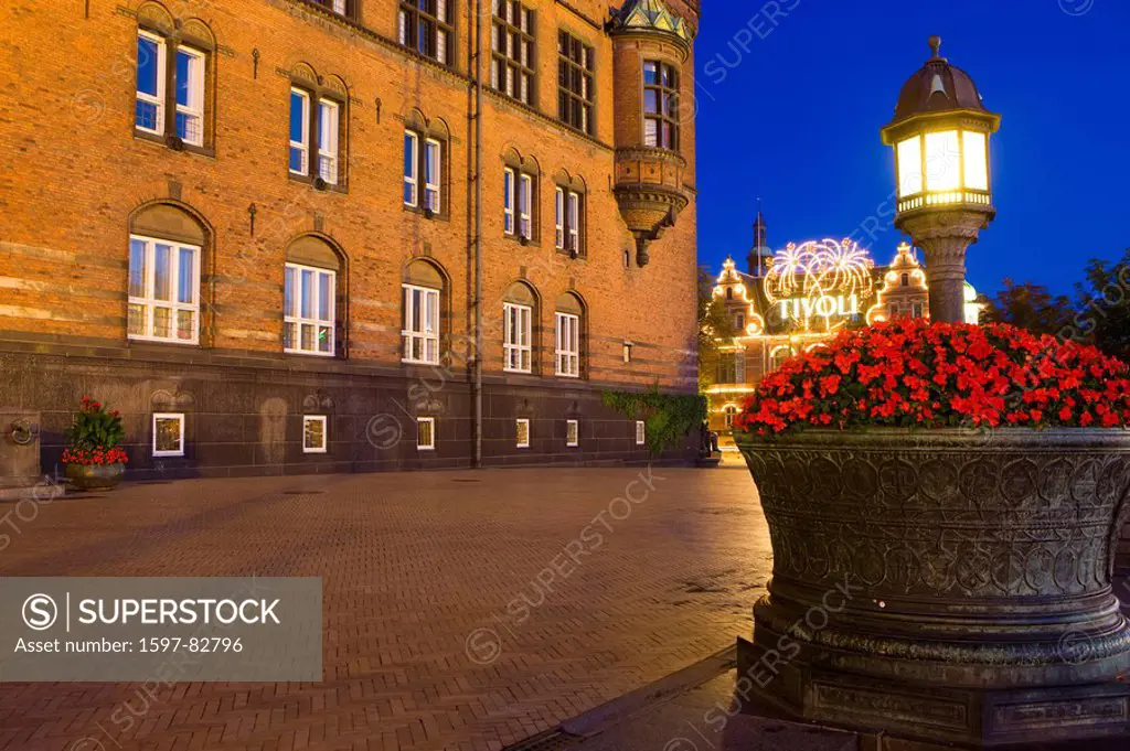 Kobenhavn, Copenhagen, city hall, Denmark, Zealand, capital, house, home, street lantern, lighting, amusement park Tivoli, dusk, twilight,