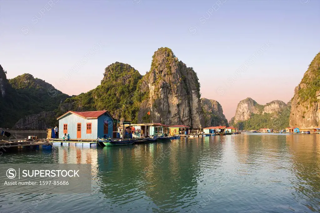 Vietnam, Asia, Far East, Halong bay, cliff formation, rock, cliff, coast, world cultural heritage, Unesco, traveling, place of interest, landmark