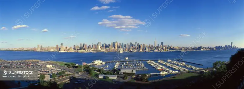 Panoramic view of Midtown Manhattan, NY skyline with Hudson River and harbor, shot from Weehawken, NJ