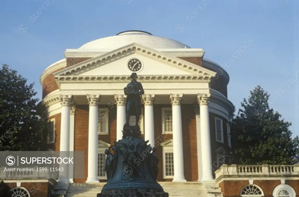 Exterior of University of Virginia with statue of Thomas Jefferson, Charlottesville, VA