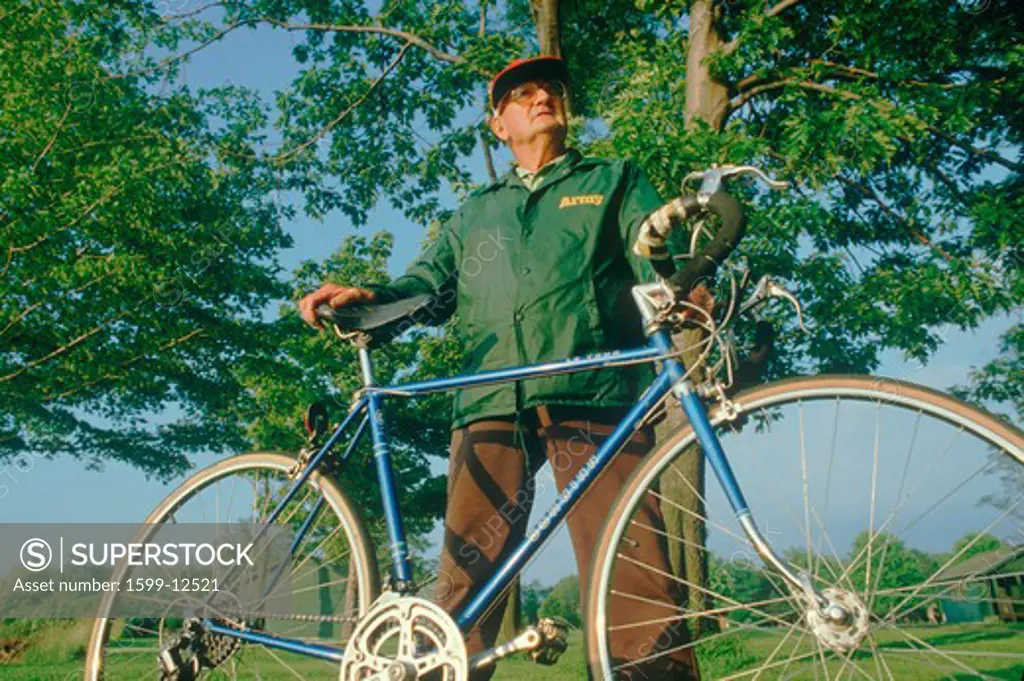 An active senior citizen and his bicycle, Lake Erie