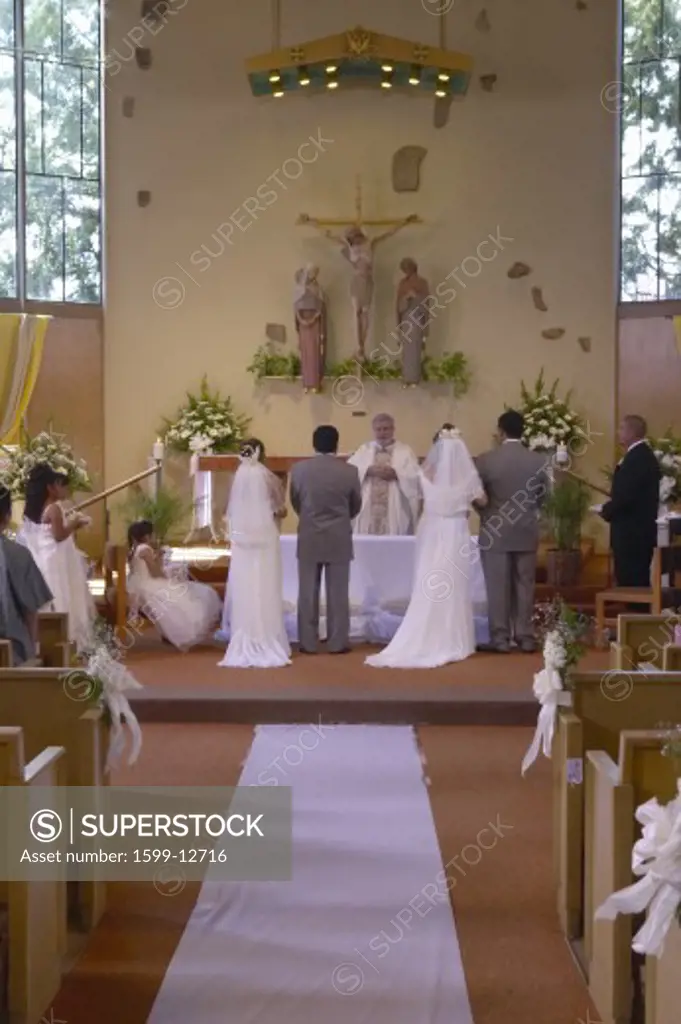Double Latino-American Catholic wedding at St. Thomas Catholic Church in Ojai, California