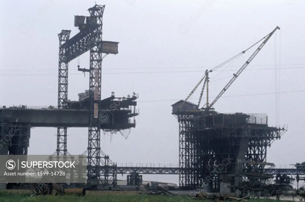 Construction of suspension bridge in Wuhan in Hubei Province, People's Republic of China