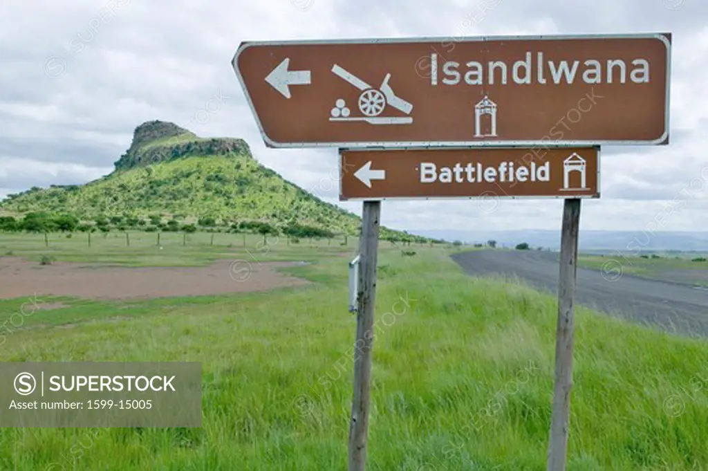 Sign for Isandlwana Battlefield, the scene of the Anglo Zulu battle site of January 22, 1879. The great Battlefield of Isandlwana and the Oskarber, Zululand, northern Kwazulu Natal, South Africa