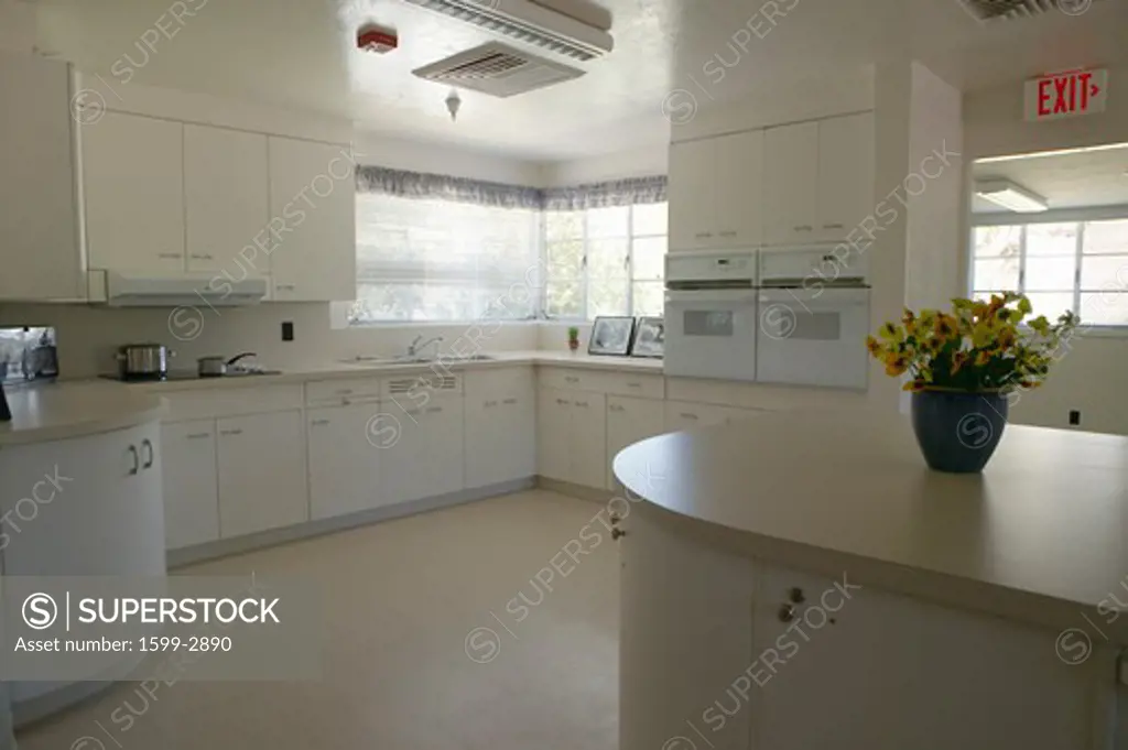 A 1950s home kitchen all in white in Agua Canyon, Tucson, AZ