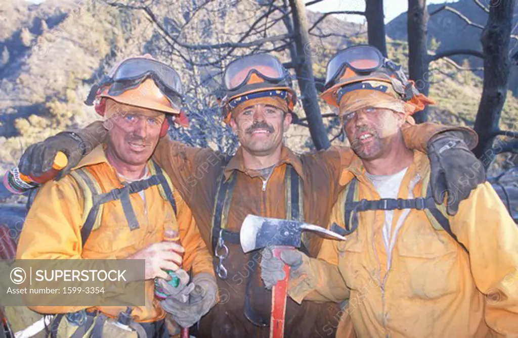 Fire fighting crew, Los Angeles Padres National Forest, California